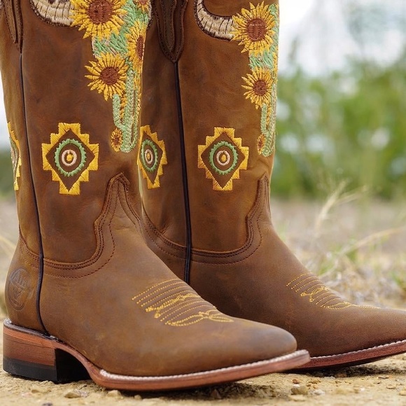 Shoes Womens Embroidered Cowboy Boots Poshmark